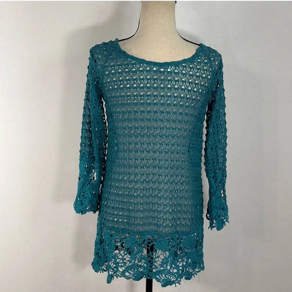 NWOT Umgee Blue Crochet Lace Tunic Top Women's Size Medium - Picture 3 of 6